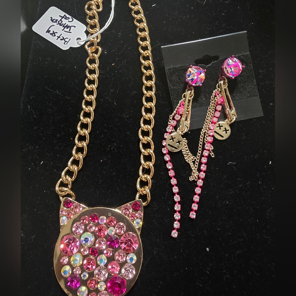 Fun Betsey Johnson Cat-themed Statement Necklace with Coordinating Earrings